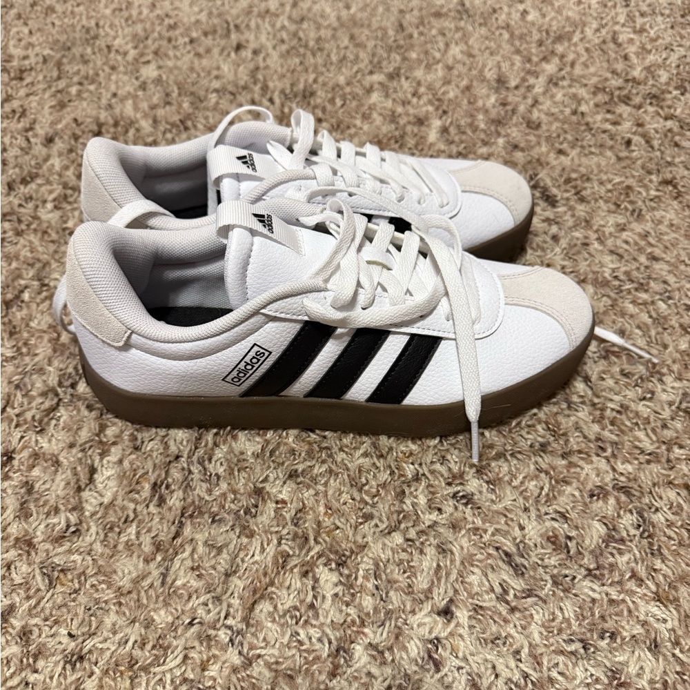 Adidas White and Black Classic Sneakers Low-Top